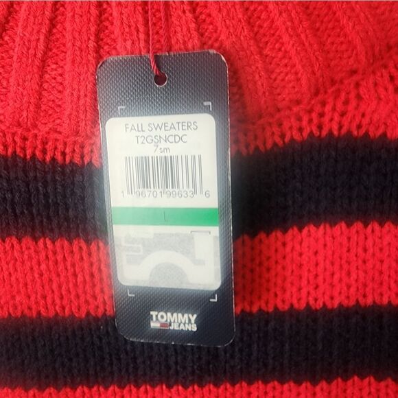 Tommy Hilfiger Red and Black Turtleneck Sweater New With Tags - Picture 4 of 8